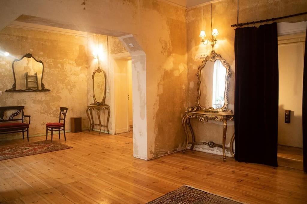 Schoeneberg Holiday Flat & Art Gallery Берлин Экстерьер фото