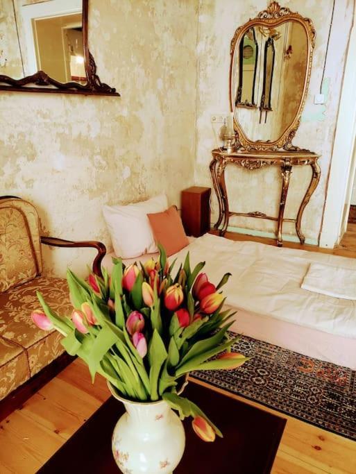 Schoeneberg Holiday Flat & Art Gallery Берлин Экстерьер фото
