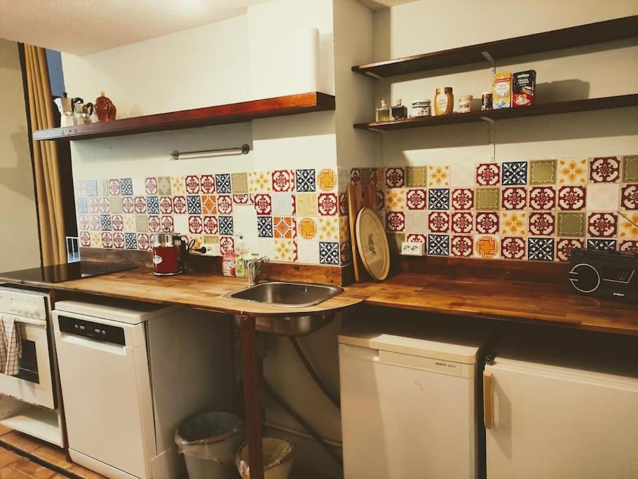 Schoeneberg Holiday Flat & Art Gallery Берлин Экстерьер фото