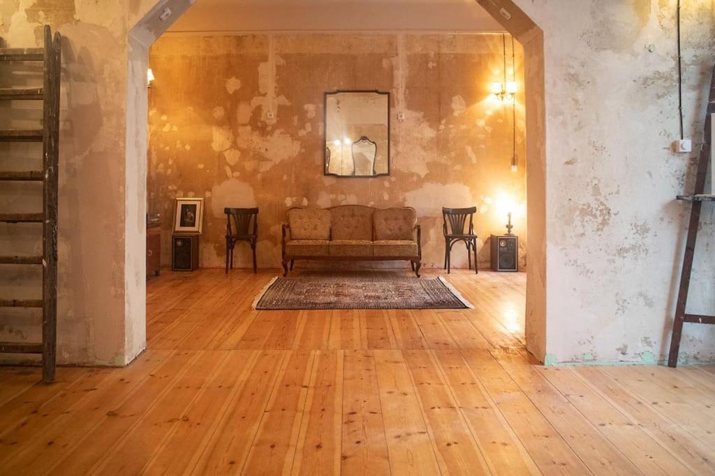 Schoeneberg Holiday Flat & Art Gallery Берлин Экстерьер фото