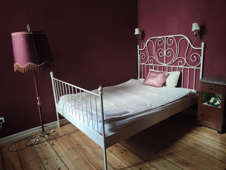 Schoeneberg Holiday Flat & Art Gallery Берлин Экстерьер фото
