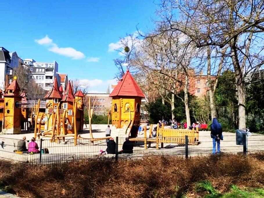 Schoeneberg Holiday Flat & Art Gallery Берлин Экстерьер фото