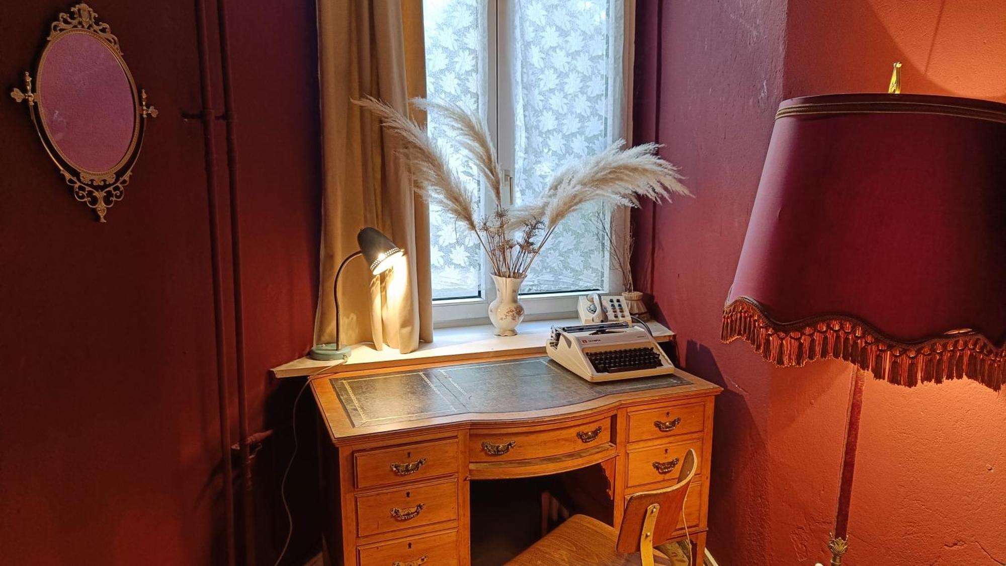 Schoeneberg Holiday Flat & Art Gallery Берлин Экстерьер фото